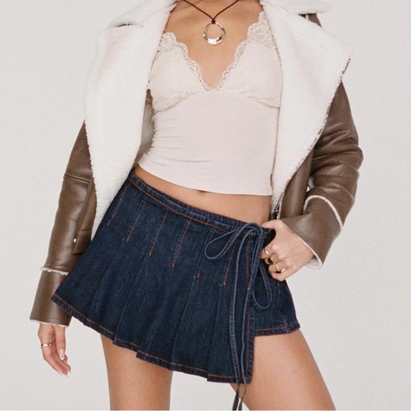 Lioness Pleated Dark Denim Mini Skirt - Picture 3 of 10